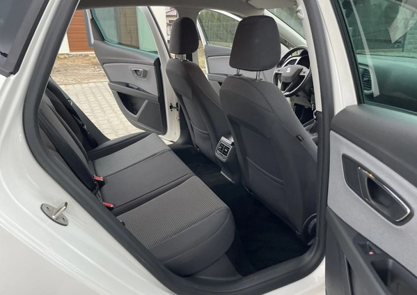 Seat Leon cena 54900 przebieg: 104000, rok produkcji 2017 z Leszno małe 326